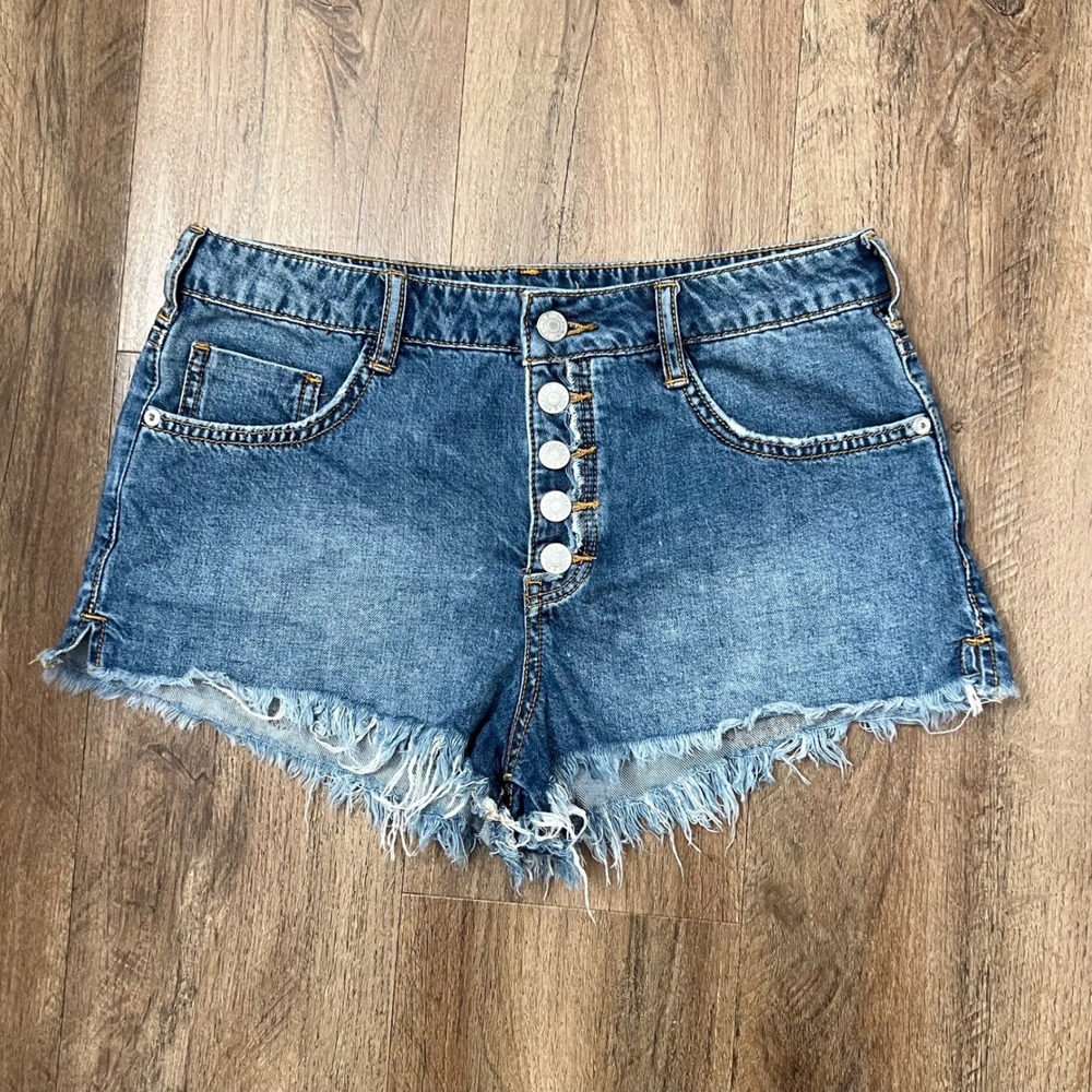 Pilcro and the Letterpress Blue Denim Button Fly Frayed Hem Shorts 27 Petite